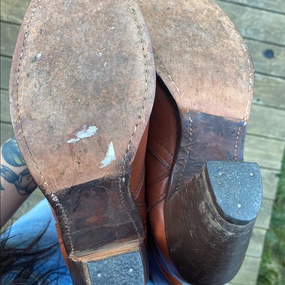 Beautiful pair of Frye boots size 8 - Picture 4 of 7